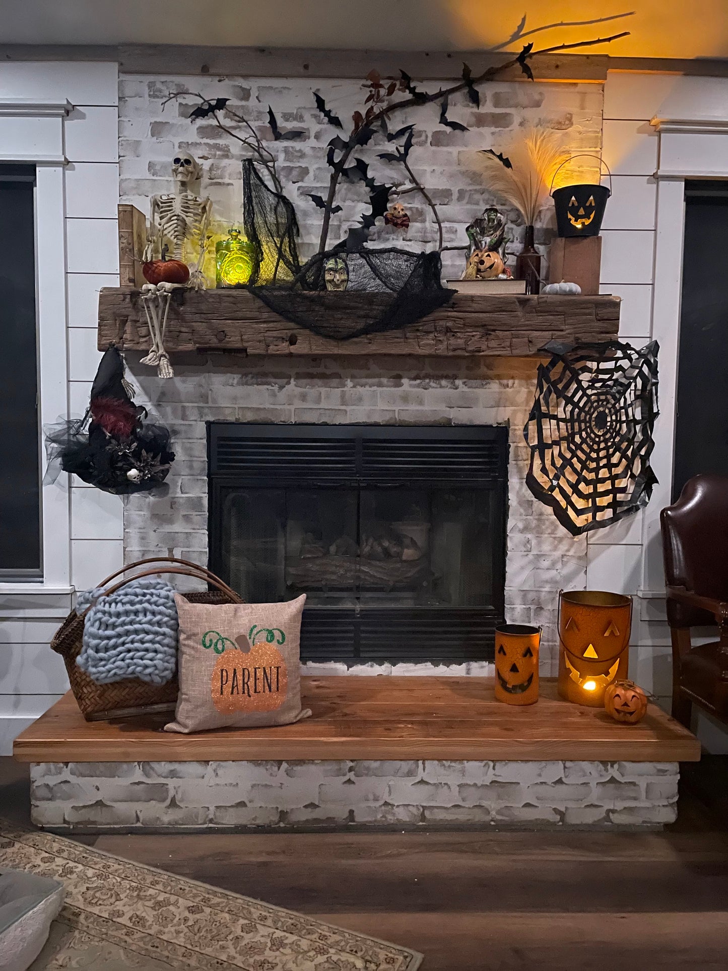 Wood Mantle